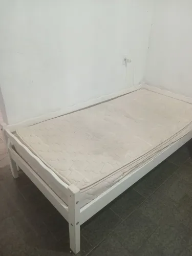 Cama de solteiro C Colchão