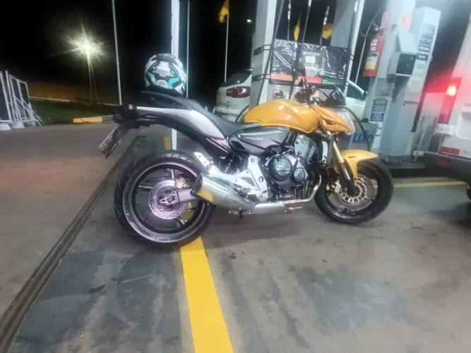 Vendo Hornet 600 2009