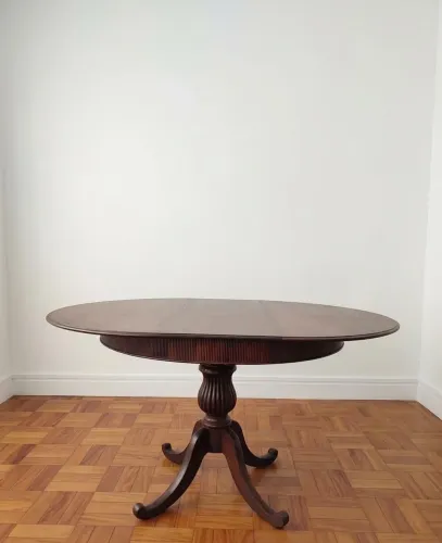 Mesa de. Jantar Luis XV com extensor