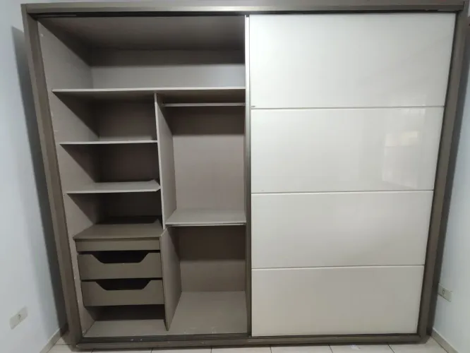 GUARDA ROUPA HENN 2 PORTAS DE CORRER