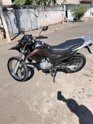 Bros 150 2011