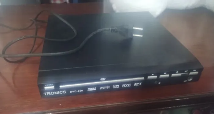 DVD Player Tronics DVD-250 - Para Peças ou Conserto