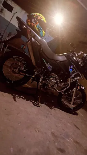 Moto bem conservada único dono