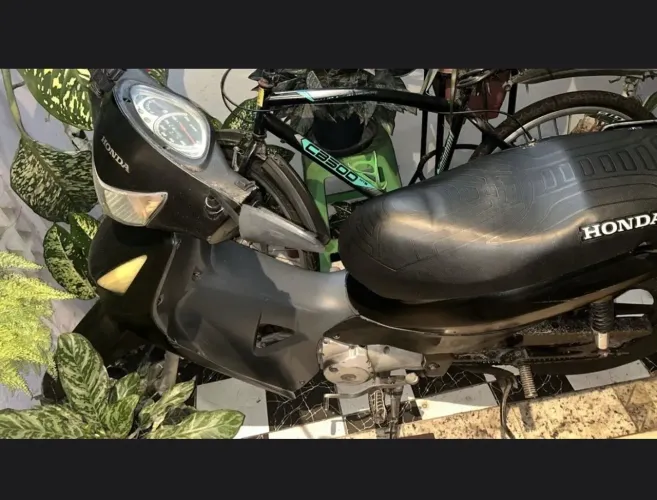 Biz 125 ES