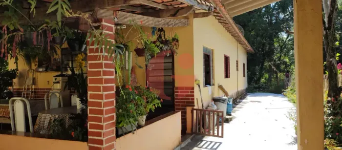 Chácara em área urbana 10892,00 m² no Bairro Bom Retiro!