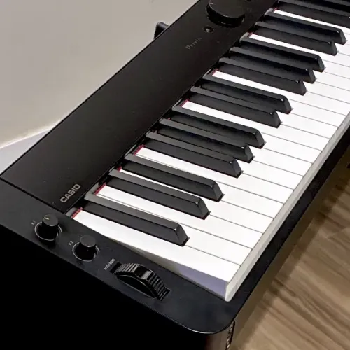 Piano Digital Casio Privia PX-S3000 + Estante CS-68 + Case SC-800 + Pedal SP20