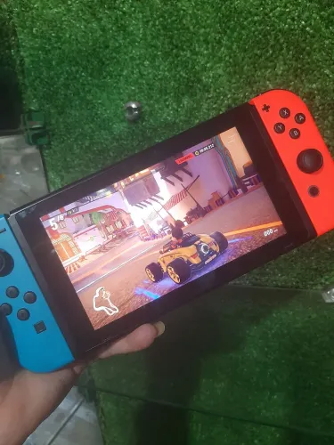 Nintendo Switch I V2 todo original
