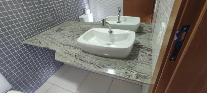 Cuba de sobrepor de cerâmica 