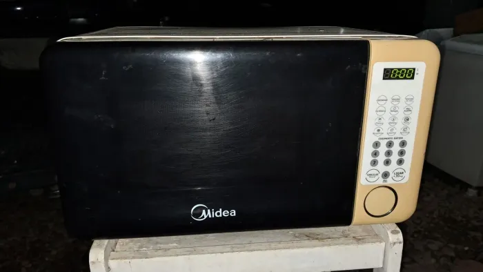 VENDO 02 MICRO-ONDAS ( favor ler todo anúncio)