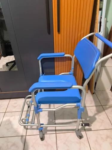 Cadeira de banho para idosos Acochoada até 150 Kg