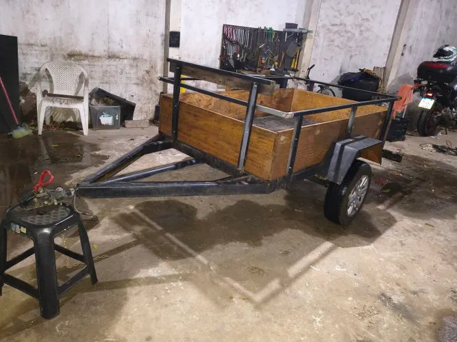 Carretinha fazendinha reforçada