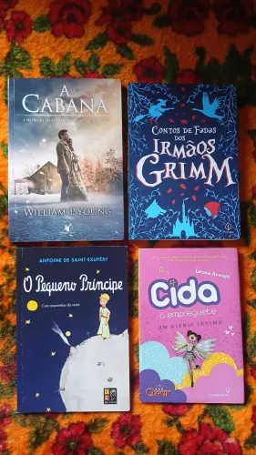 Vendo kit de livros ( 4 livros )