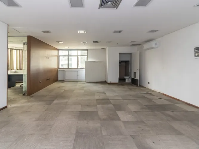 Conjunto comercial para venda e locação em Vila Olímpia, 110m²