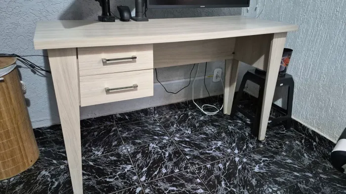 Mesa MDF bem