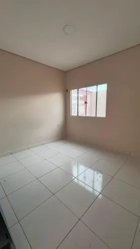AP 1 QUARTO - ÓTIMA LOCALIZAÇÃO(Próx. Araujo Floresta)- Ivete Vargas