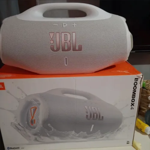Bombox 4 Branca