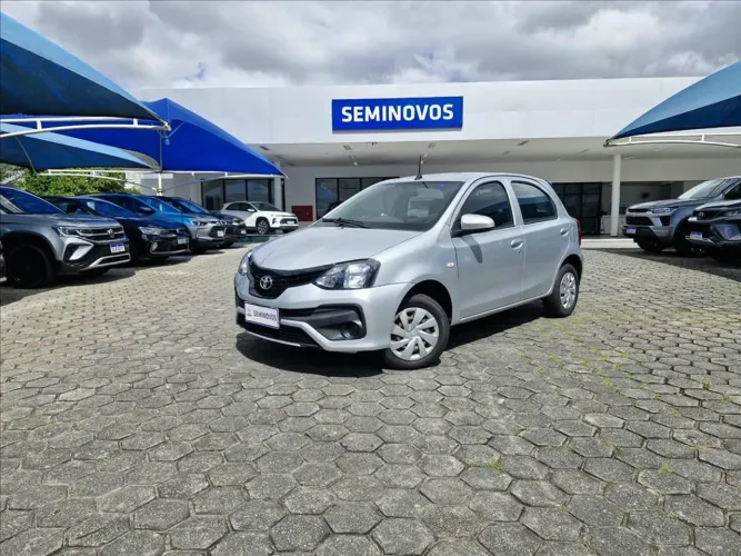 Toyota Etios X 1.3 Flex 16V 5P Mec. 2020