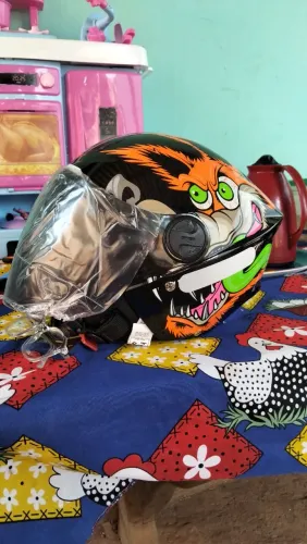 Capacete