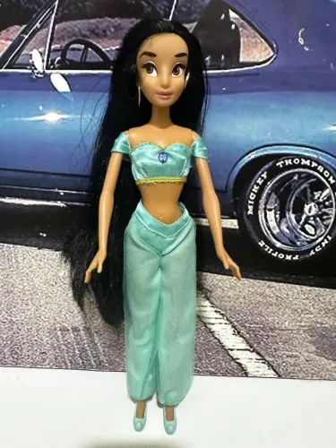 Boneca  princesa  Jasmine