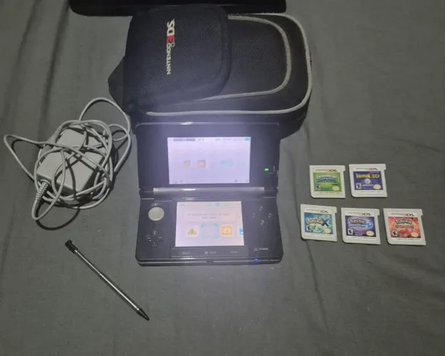 Nintendo 3DS Preto + 5 Jogos Originais (3 Pokémons) + Case