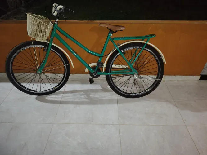 Bicicleta em perfeito estado de conservação