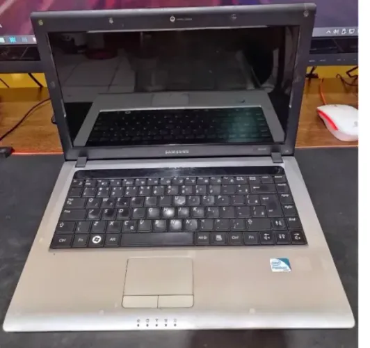Notebook Samsung RV410 (Peças) + 4GB RAM + Fonte