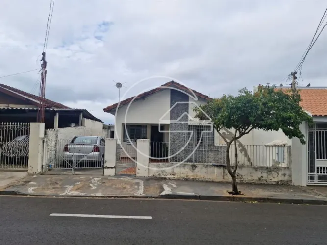 VENDE-SE Residência NO PALMITAL - MARÍLIA/SP