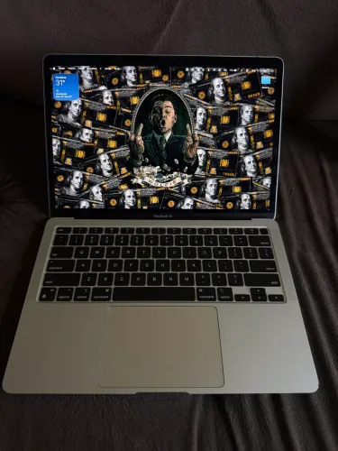 MacBook 2020 M1 8RAM 512GB NOVO