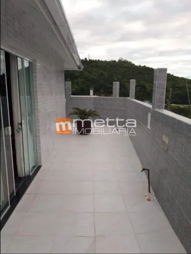 Casa à Venda em Monte Verde, Florianópolis - SC