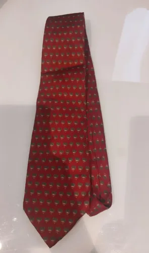 Gravata Yves SaintLaurent em Seda pura nova