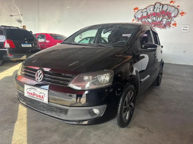 Volkswagen Fox 1.0 MI Total Flex 8V 5P 2013