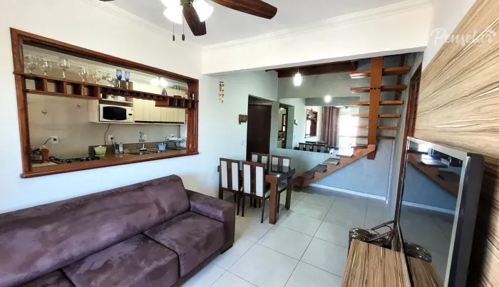 Ubatuba - Tenório: Cobertura duplex com 3 dormitórios, suíte e varanda gourmet.