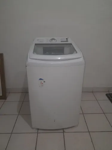 Máquina de Lavar Electrolux 13kg Essential Care (LED13) - 220V - Super Conservada