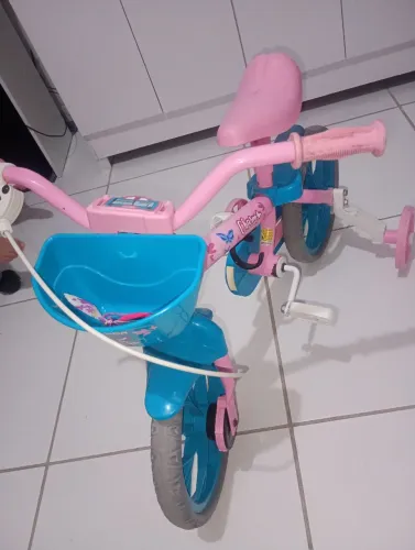 Bicicleta de criança sime nova