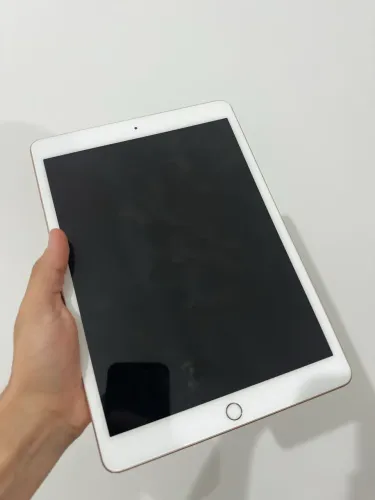 Ipad 8ª geração 64g Semi novo