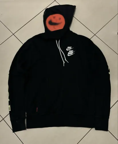 Moletom Nike world tour preto