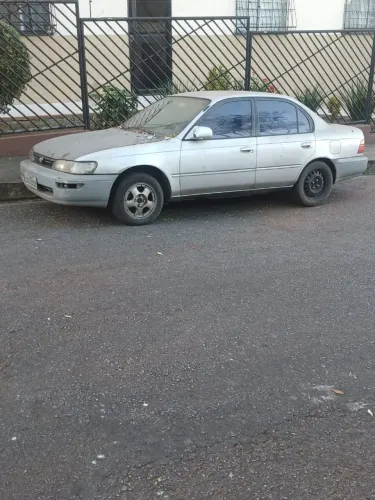 Toyota Corolla LE 1.8 1994