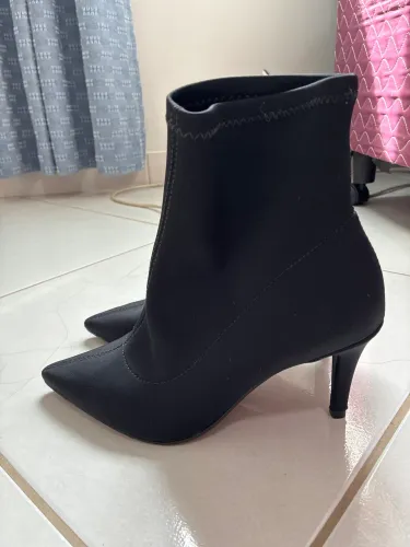 Botas tamanho 36