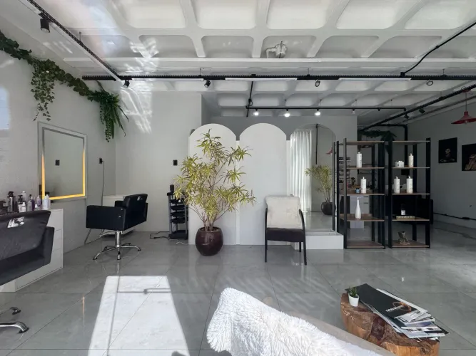 Sala comercial 52m2 no Desvio Rizzo - Tia Lila