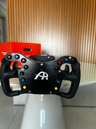 SIMUCUBE 2 PRO + Ascher Racing F28 V2 SC (Simucube Wireless)