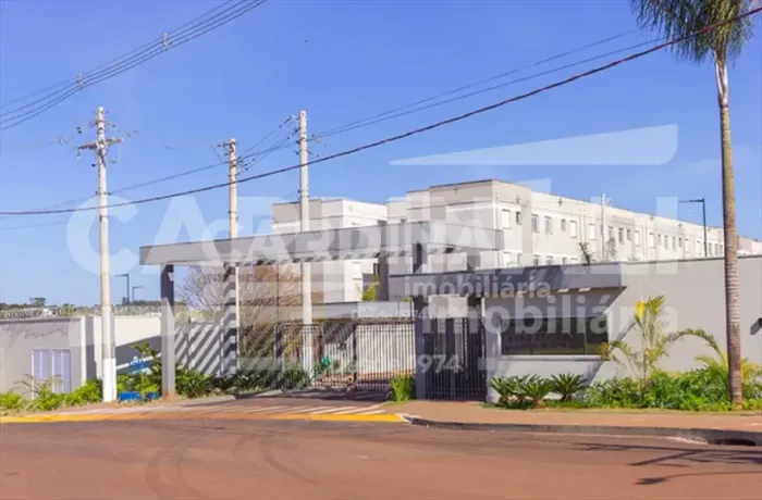 Apartamento mobiliado com excelente localização, próximo faculdade.
