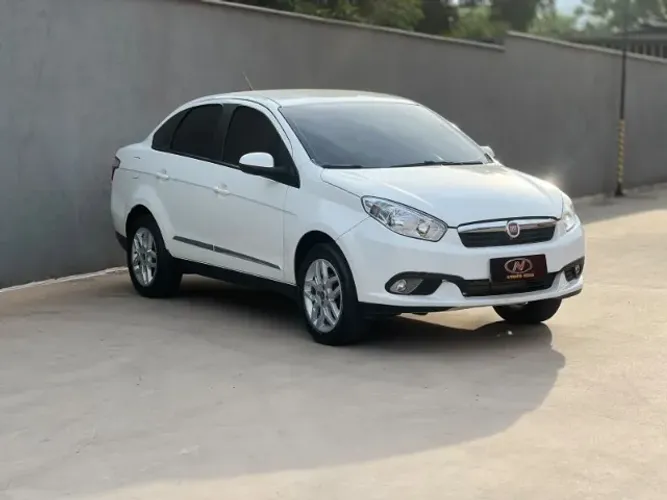Fiat Grand Siena Essence 1.6 Flex 16V 2015