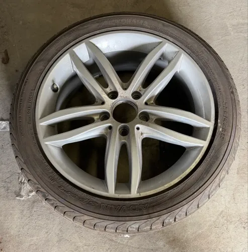 Roda Original Mercedes C180 Aro 17 + Pneu Yokohama (Nova)