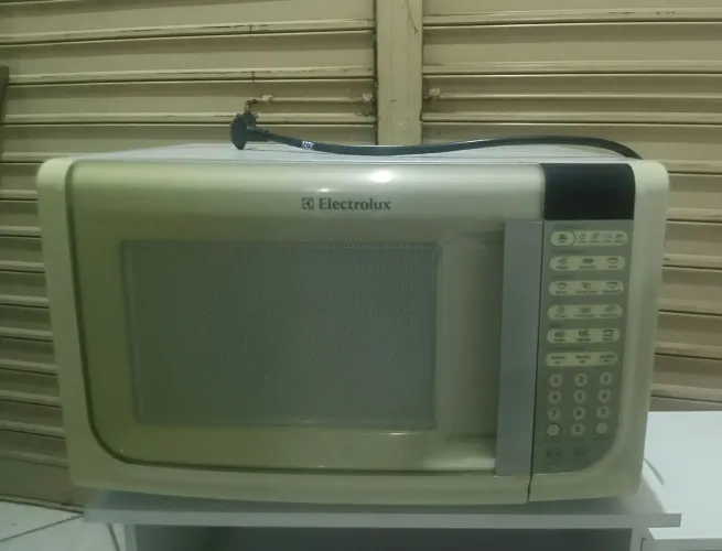 Microondas Electrolux 31 litros - ENTREGO!