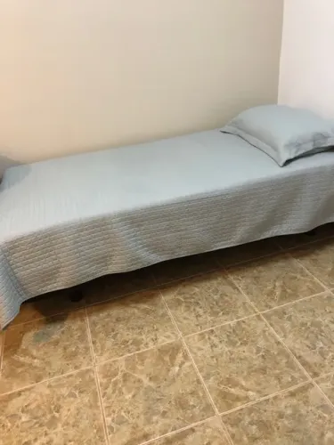 Cama com Base Elétrica Motorizada/Reclinável de Solteiro - Ortobom (Usado)
