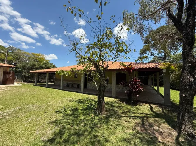 Condomínio Porta do sol Casa Térrea para aluguel possui 250 metros quadrados com 4 quartos