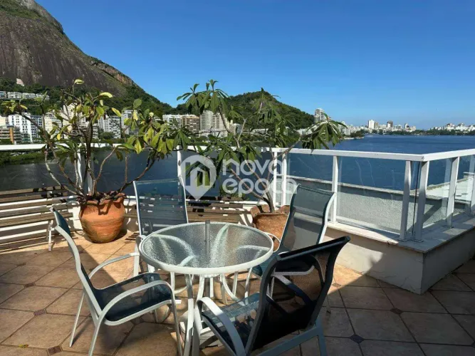Lagoa | Cobertura 4 quartos, sendo 1 suite