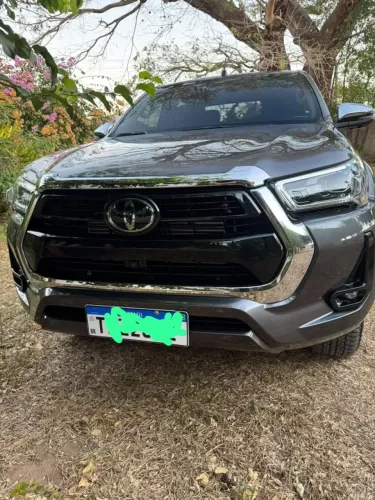 Toyota Hilux CD SRX Plus 4X4 2.8 TDI Die. Aut. 2025