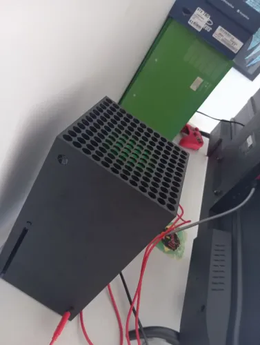 X BOX SERIES X 1 TB, 3 controle + red dead // TROCO EM MAC BOOK M1.