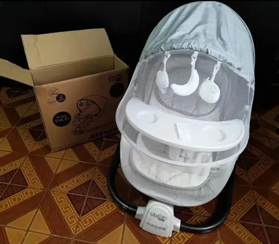 Cadeira de balanço bebê maxy baby 